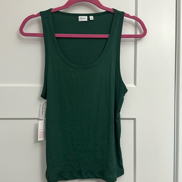 Aritzia Sunday Best tank top green NWT - Picture 1 of 2